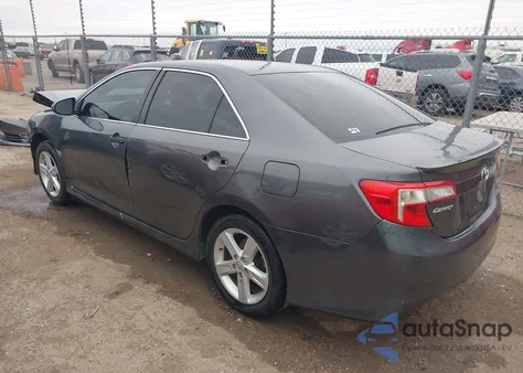 2013 Toyota Camry Se z USA, uszkodzony, nr VIN 4T1BF1FK7DU296862